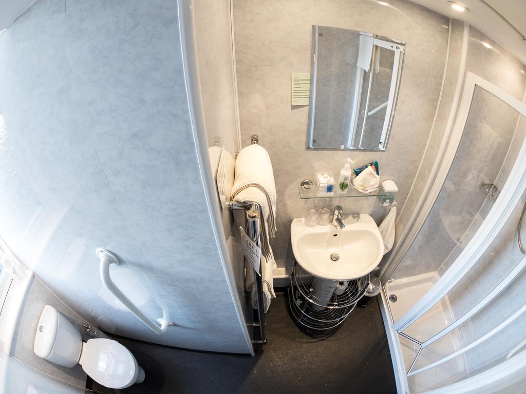 Browns Bed And Breakfast เอดินบะระ ภายนอก รูปภาพ