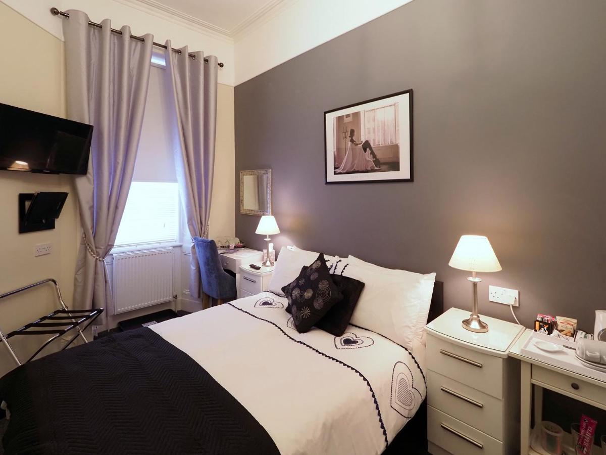 Browns Bed And Breakfast เอดินบะระ ภายนอก รูปภาพ