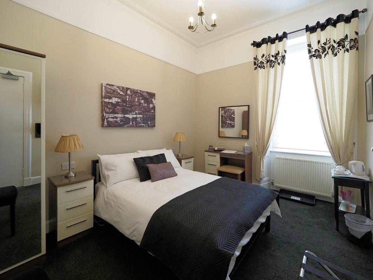 Browns Bed And Breakfast เอดินบะระ ภายนอก รูปภาพ