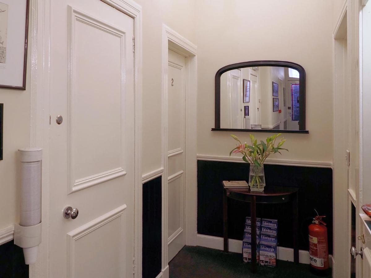 Browns Bed And Breakfast เอดินบะระ ภายนอก รูปภาพ